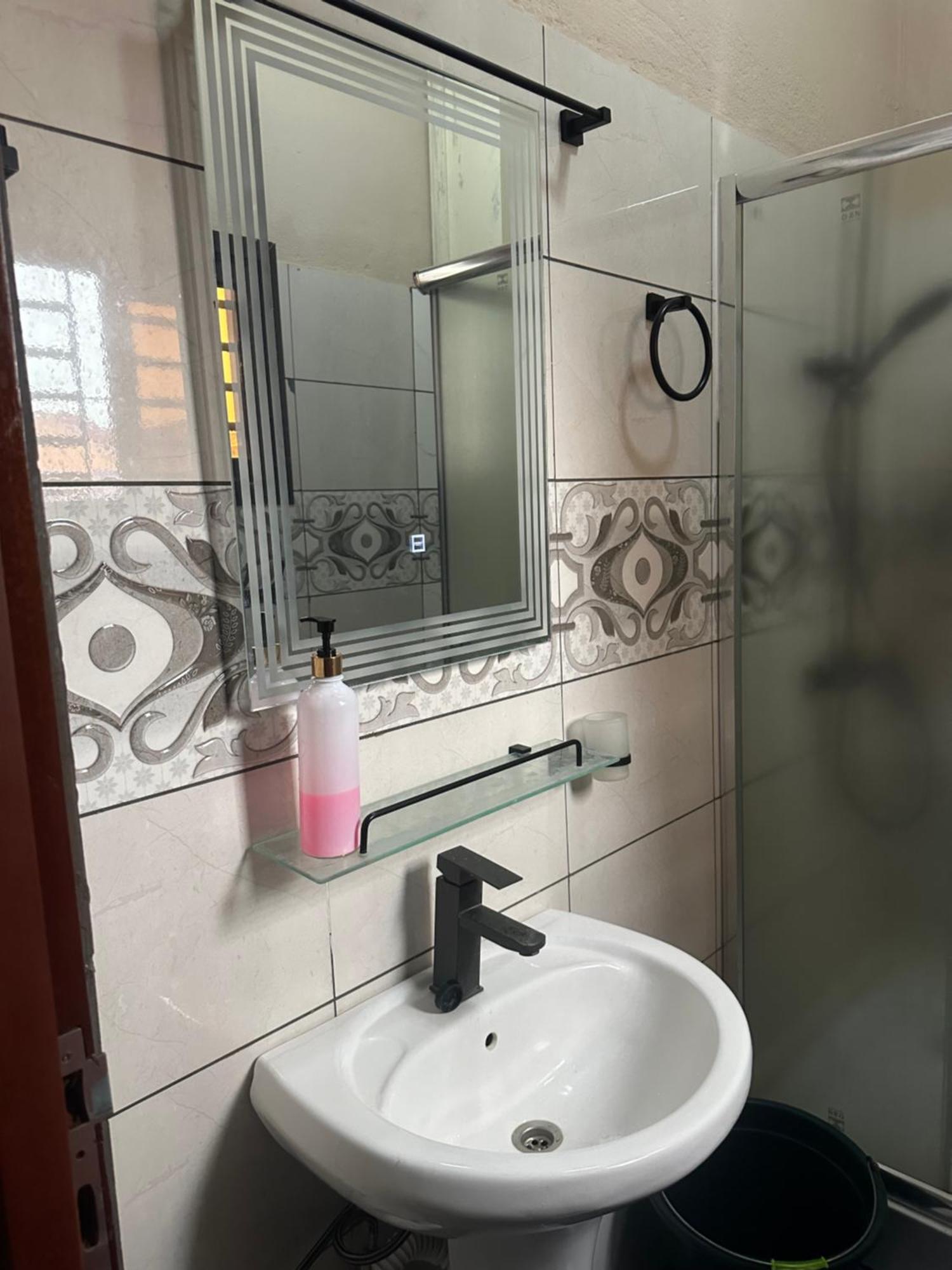 Residence Timo Яунде Экстерьер фото